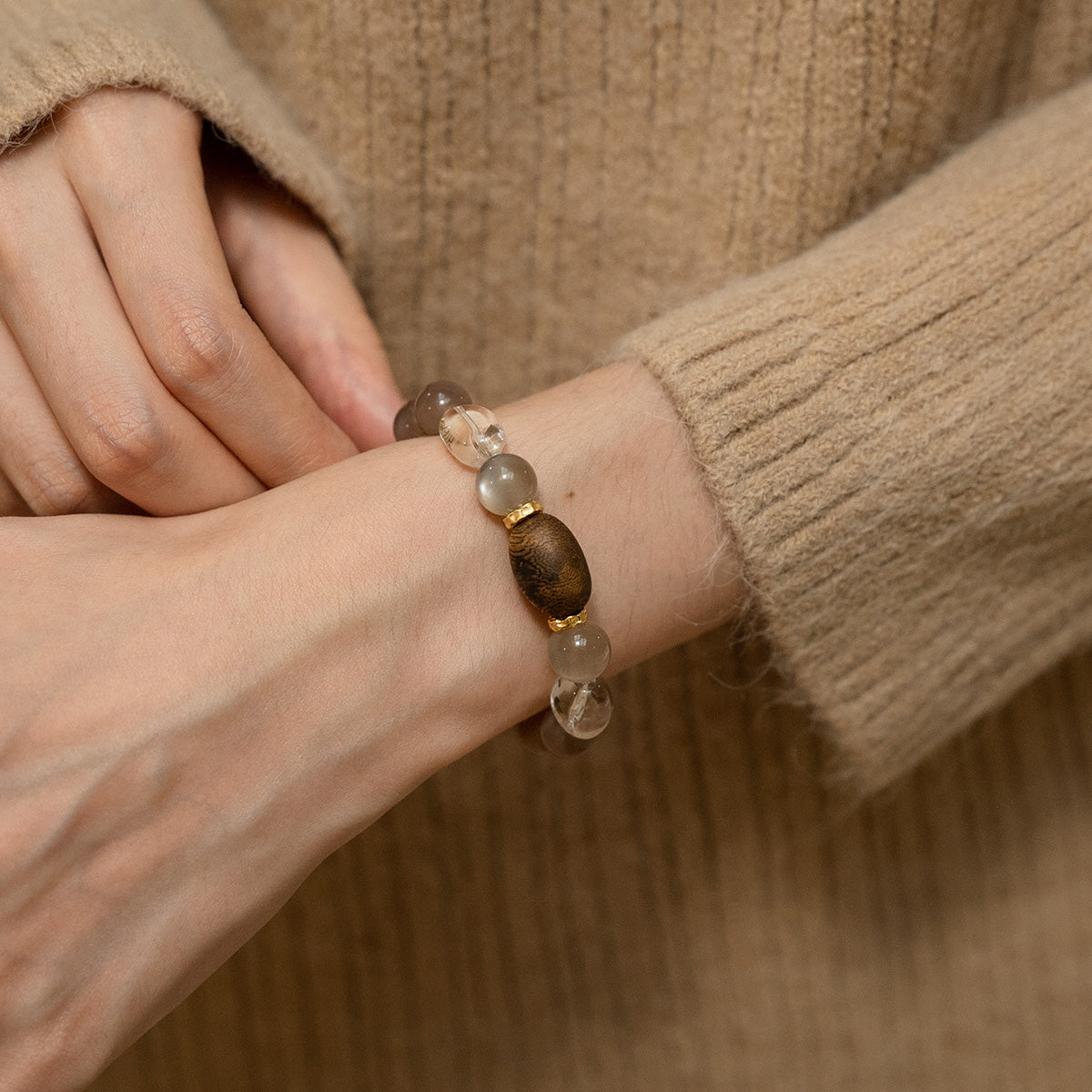 Moonstone, White Crystal & Agarwood Bracelet|Tranquil Focus Crystal Bracelet