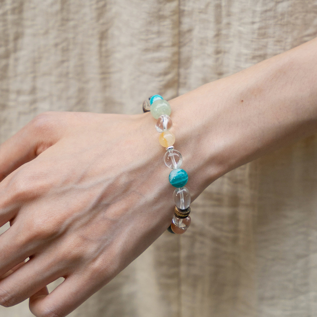 Colorful Multi-Gem, Agarwood, White Crystal, Zebra-Patterned Amazonite, Green Rutilated Quartz & Aquamarine Bracelet for Smooth Progress