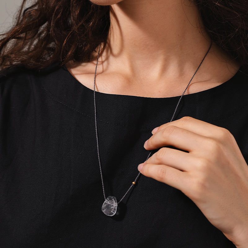 Natural Crystal Pendant Necklace|Versatile Dainty Necklace for Work & Dates