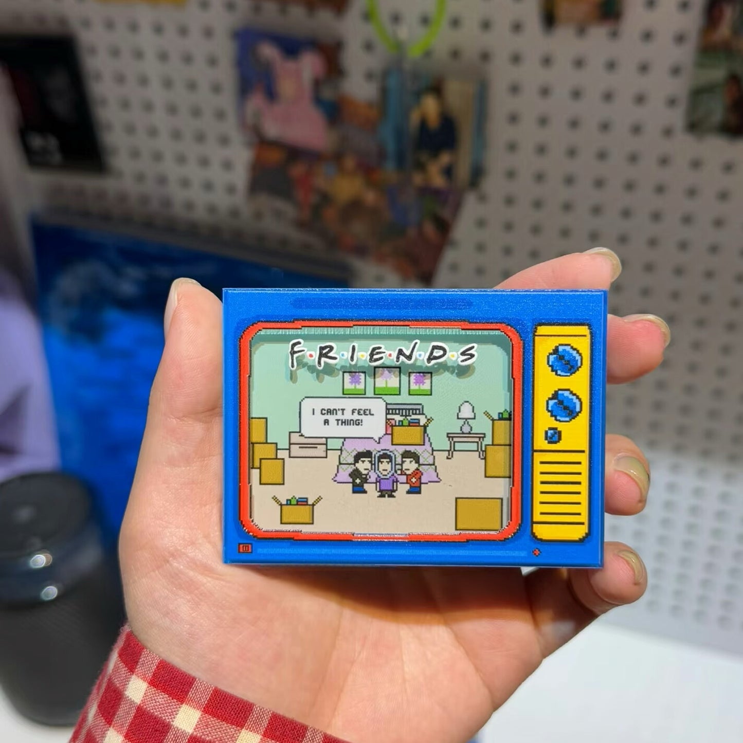 Friends TV Show 6-Scene Pixel Art Acrylic Fridge Magnets｜Retro TV Design